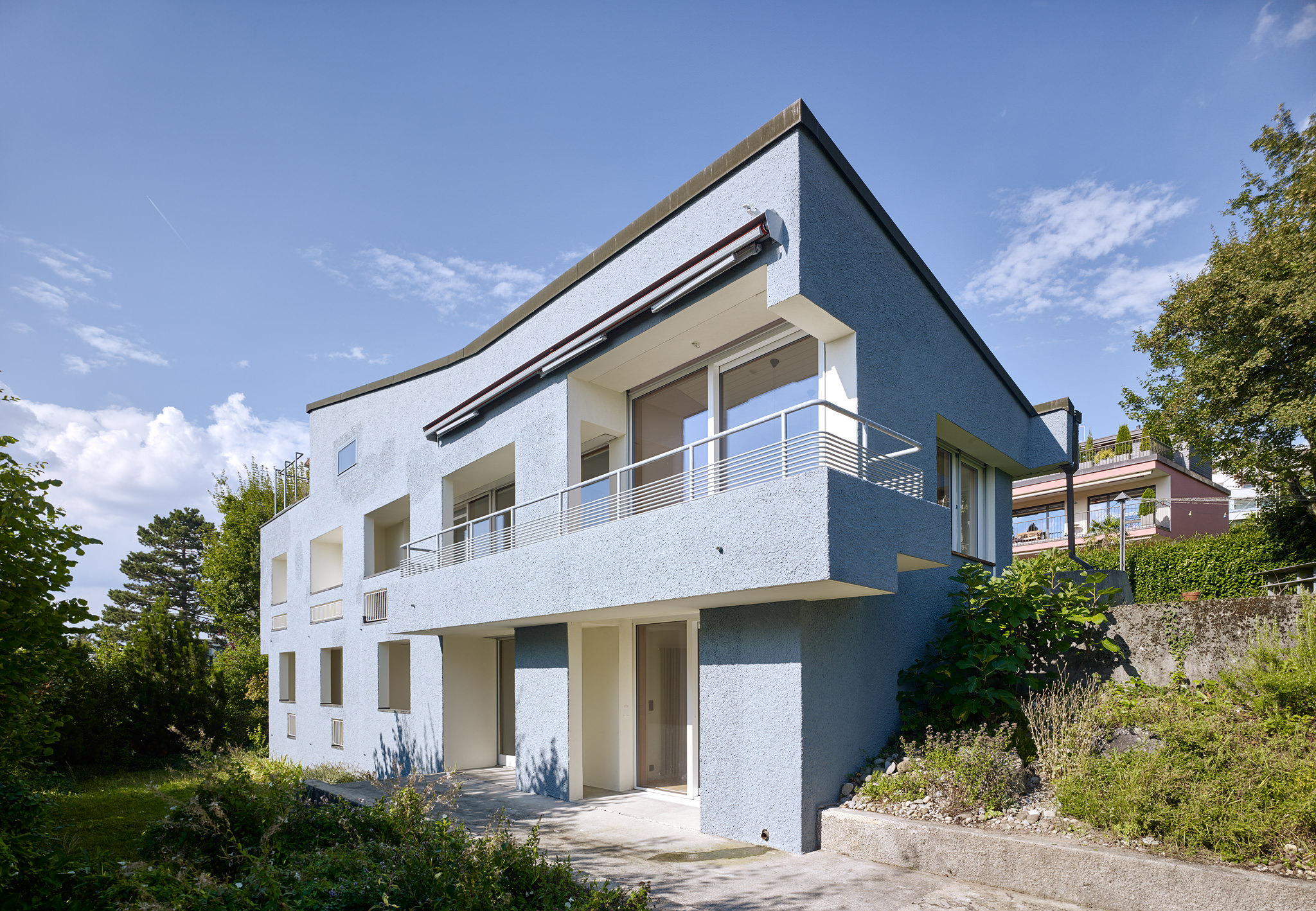 E15560 Alpa 052715p SCREEN